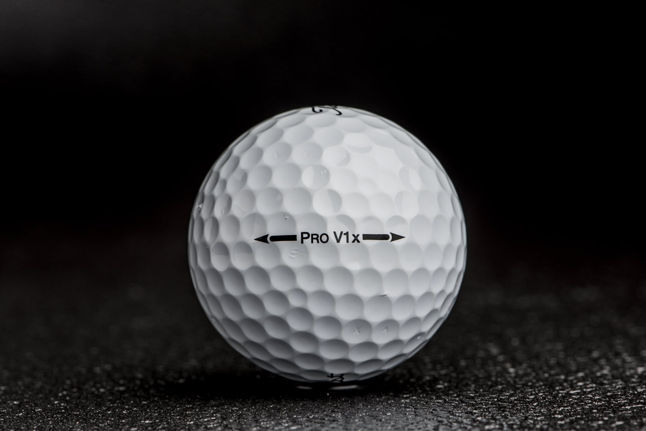 Both the 2007 Pro V1 and Pro V1x (pictured) featured Titleist's A.I.M. sidestamp advancement